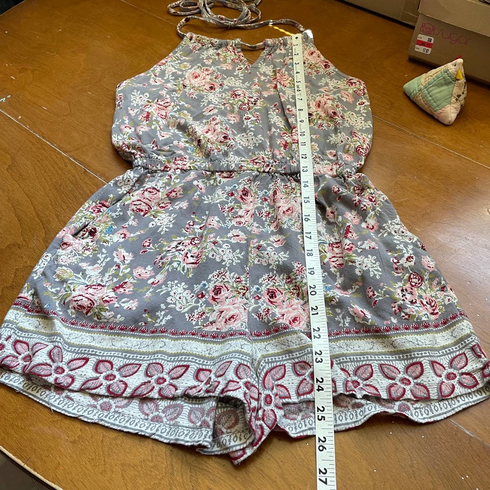 Romper Halter Top S Angie Gray Grey Floral Pockets Shirred Back Light Weight - Picture 6 of 8